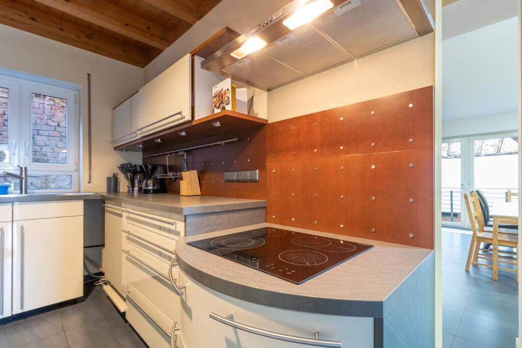 Maisonette-Wohnung Mit 5 Schlafzimmern Wörrstadt Exteriör bild